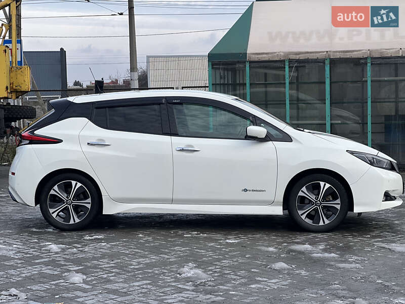 Хетчбек Nissan Leaf 2019 в Запоріжжі фото 4 Хетчбек Nissan Leaf 2019 в Запоріжжі