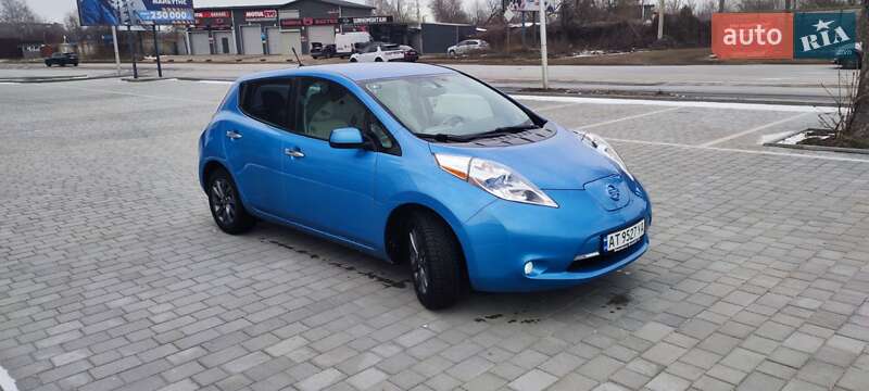 Хетчбек Nissan Leaf 2013 в Івано-Франківську фото 2 Хетчбек Nissan Leaf 2013 в Івано-Франківську