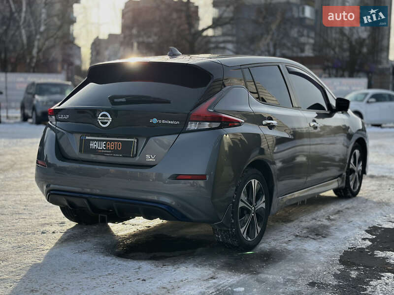 Хэтчбек Nissan Leaf 2022 в Шептицькому