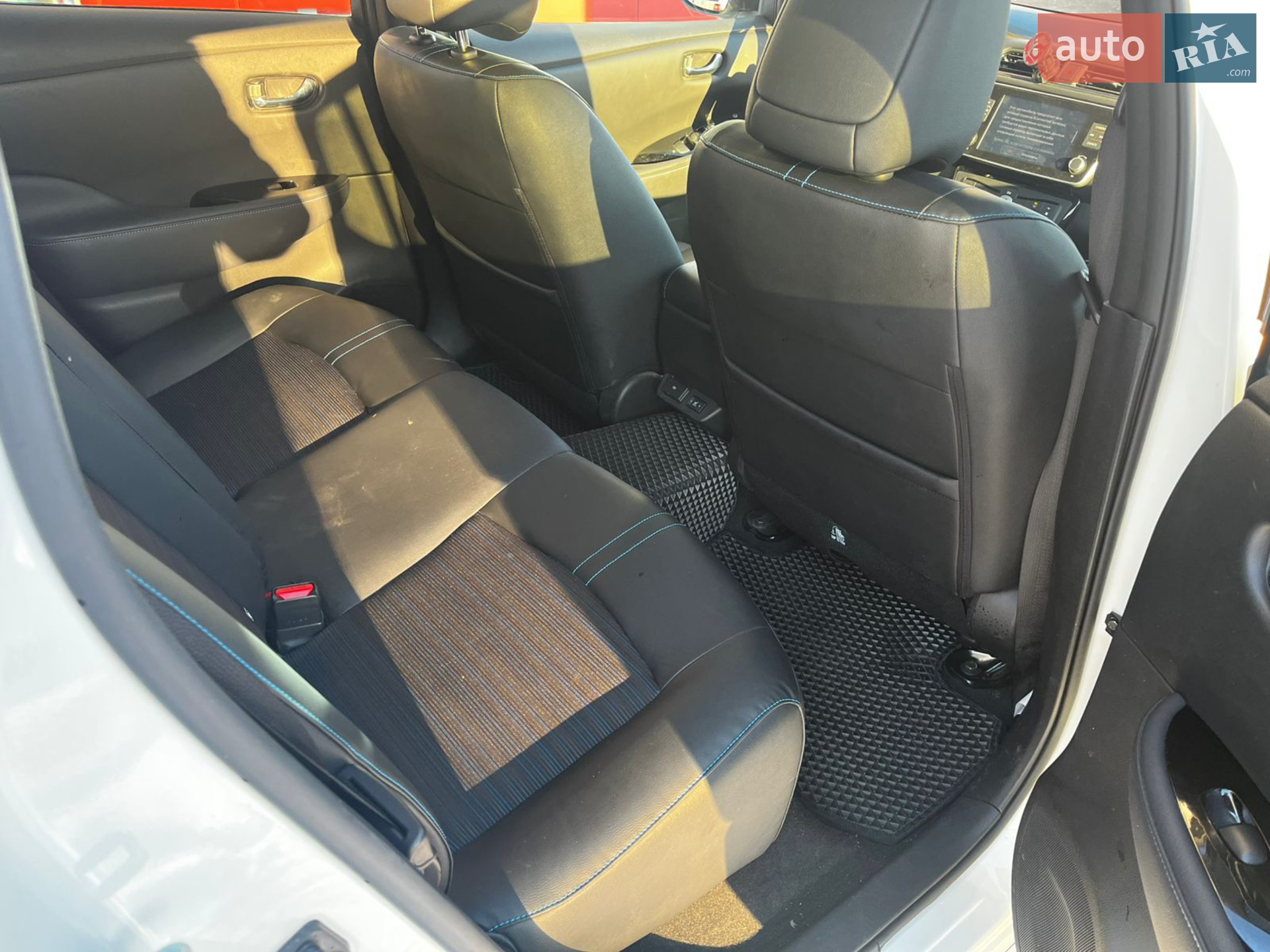 2020 Nissan Leaf - мініатюра 27