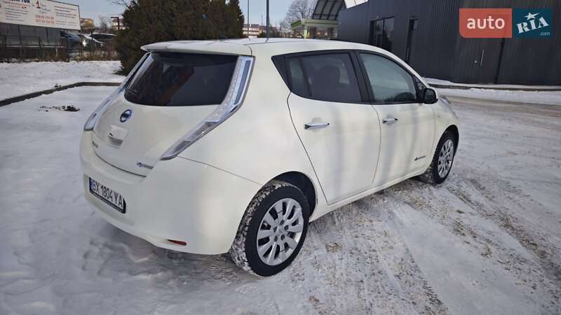 Хэтчбек Nissan Leaf 2014 в Каменец-Подольском