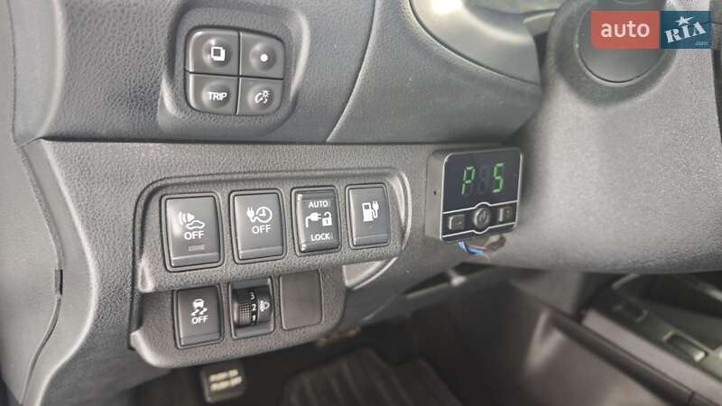 Хэтчбек Nissan Leaf 2014 в Каменец-Подольском