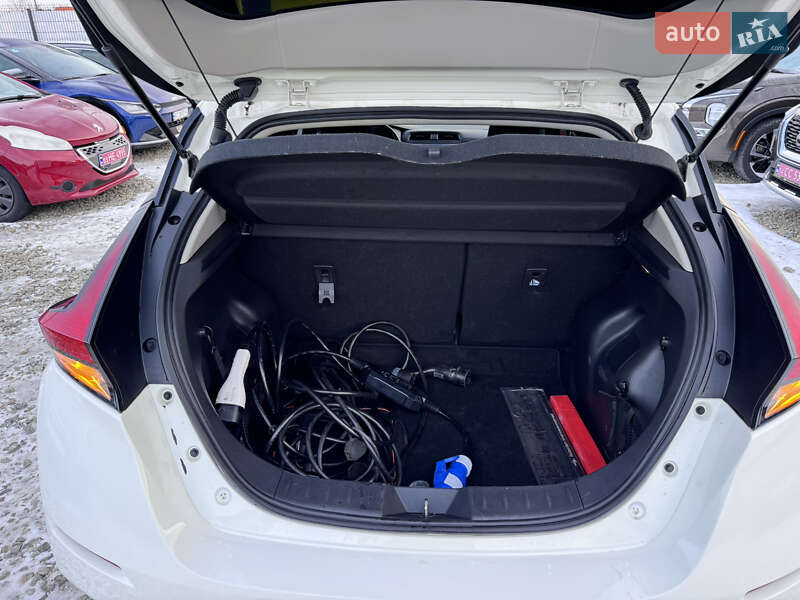 Хэтчбек Nissan Leaf 2018 в Ивано-Франковске фото 39 Хэтчбек Nissan Leaf 2018 в Ивано-Франковске