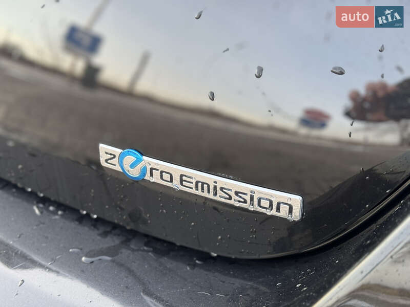 Хэтчбек Nissan Leaf 2016 в Владимире