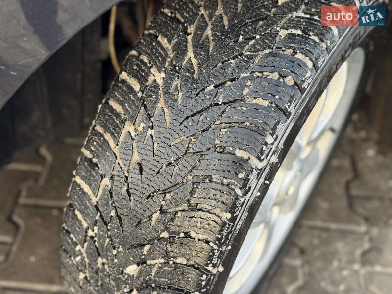 Хэтчбек Nissan Leaf 2016 в Владимире