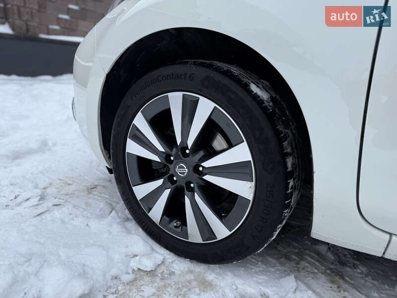 Хэтчбек Nissan Leaf 2014 в Ровно