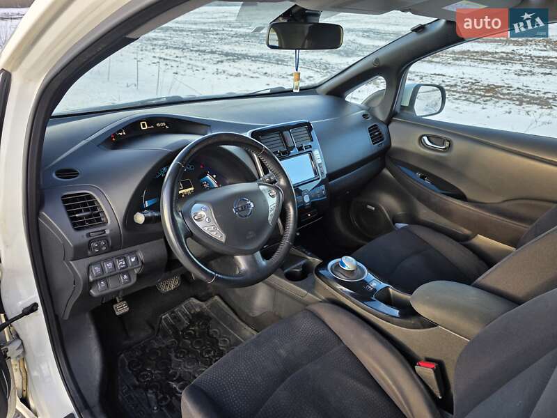 Хэтчбек Nissan Leaf 2016 в Ахтырке фото 11 Хэтчбек Nissan Leaf 2016 в Ахтырке