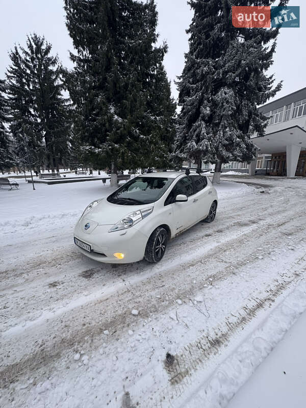 Хэтчбек Nissan Leaf 2013 в Ровно