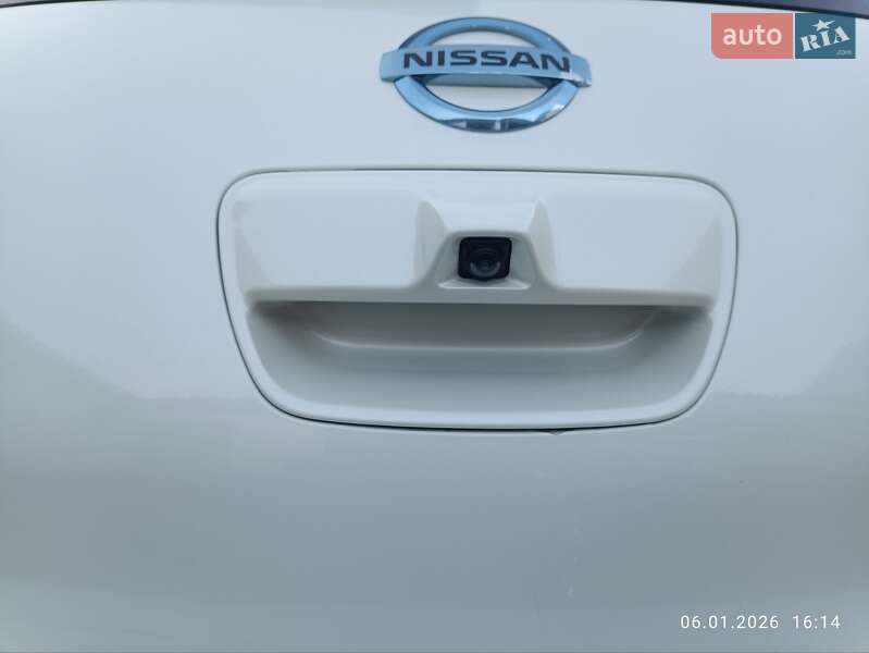 Хэтчбек Nissan Leaf 2014 в Одессе