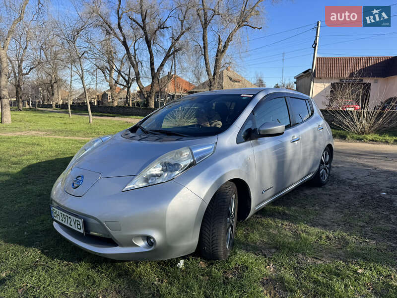 Хэтчбек Nissan Leaf 2016 в Белгороде-Днестровском фото Хэтчбек Nissan Leaf 2016 в Белгороде-Днестровском