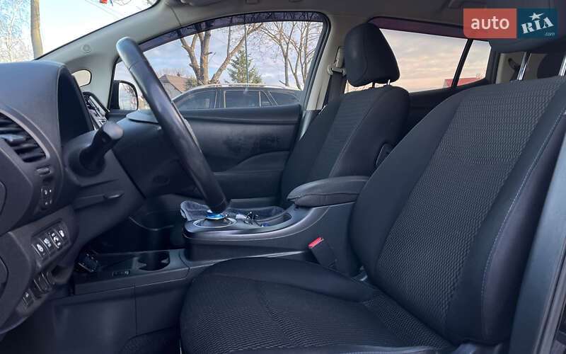 Хэтчбек Nissan Leaf 2014 в Коломые