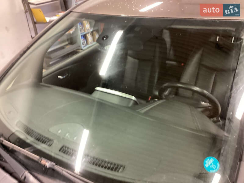 Хэтчбек Nissan Leaf 2016 в Умани