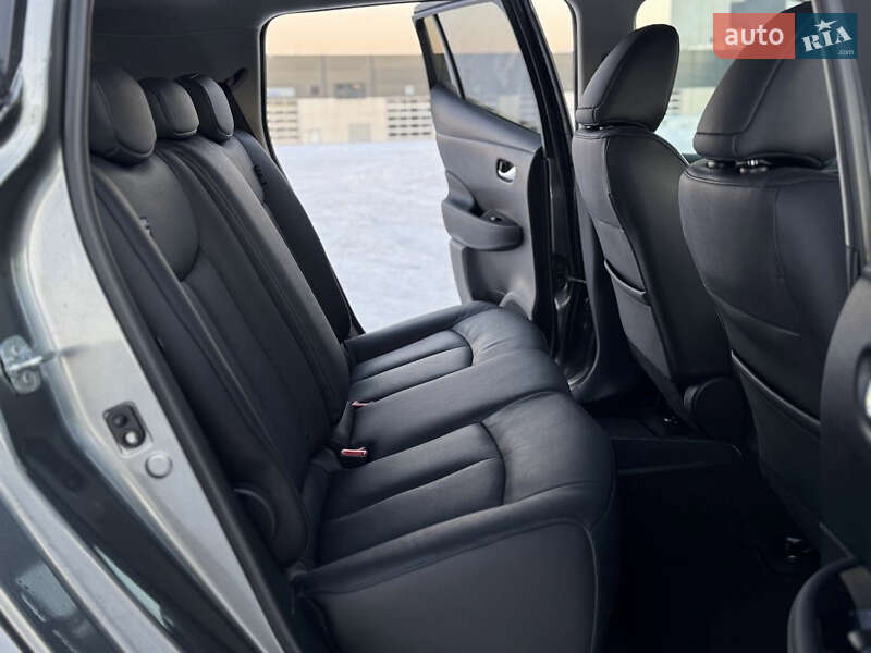 Хэтчбек Nissan Leaf 2017 в Львове