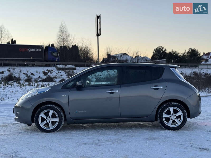 Хэтчбек Nissan Leaf 2017 в Львове