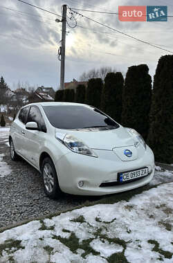 Хетчбек Nissan Leaf 2011 в Чернівцях