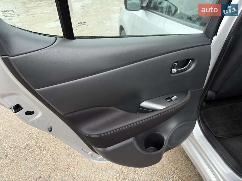 Хэтчбек Nissan Leaf 2018 в Кропивницком