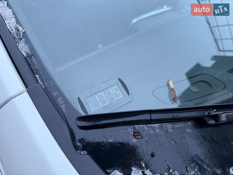 Хэтчбек Nissan Leaf 2017 в Умани