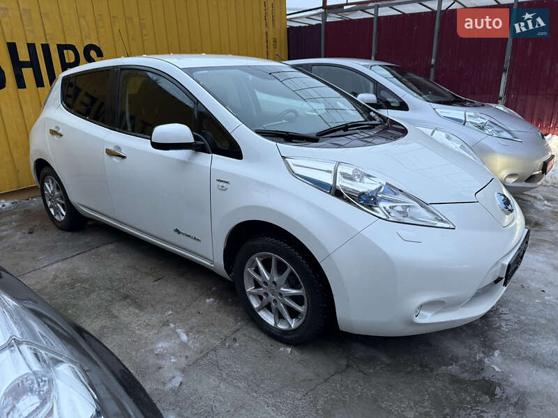 Хэтчбек Nissan Leaf 2017 в Умани