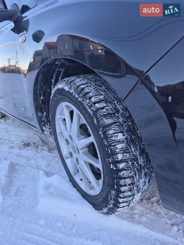 Хэтчбек Nissan Leaf 2015 в Тернополе