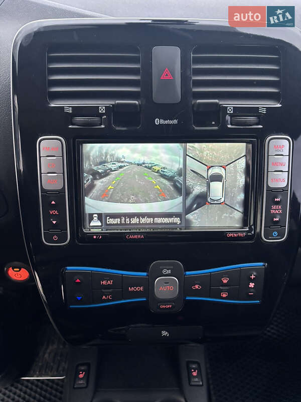 Хэтчбек Nissan Leaf 2013 в Полтаве