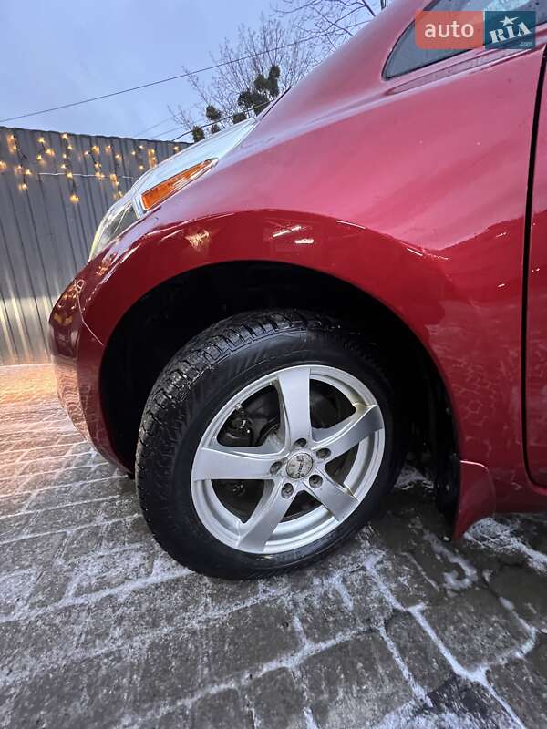 Хэтчбек Nissan Leaf 2015 в Харькове