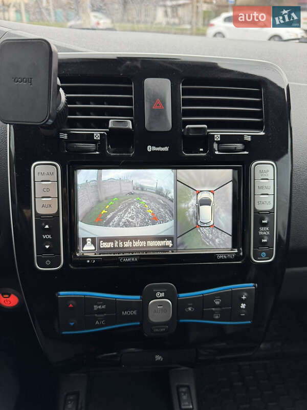 Хэтчбек Nissan Leaf 2014 в Николаеве