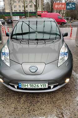 Хетчбек Nissan Leaf 2015 в Одесі