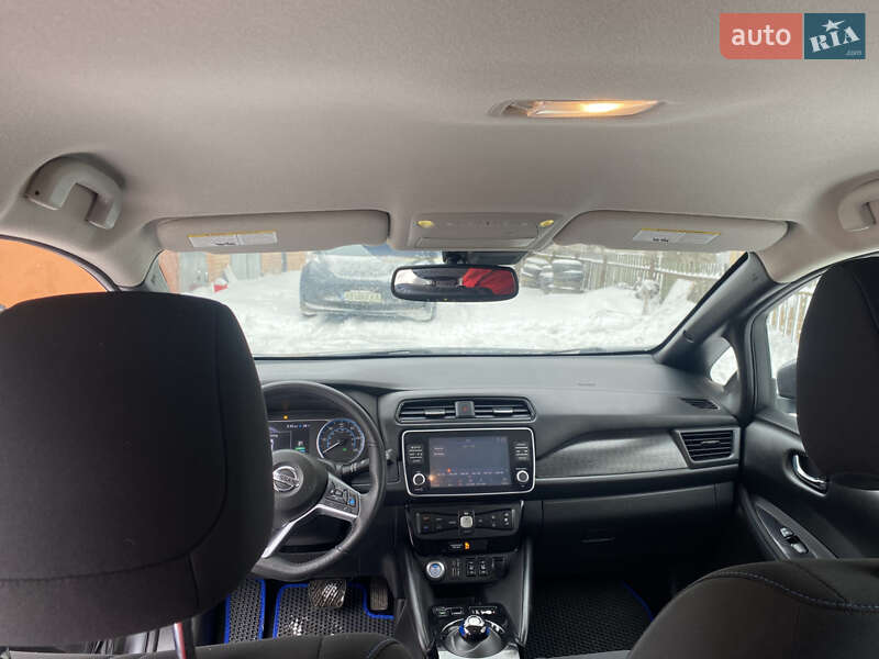 Хэтчбек Nissan Leaf 2021 в Немирове
