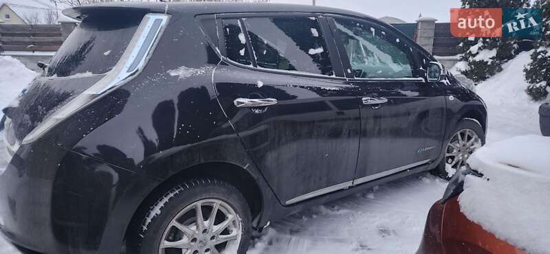 Хэтчбек Nissan Leaf 2014 в Ровно