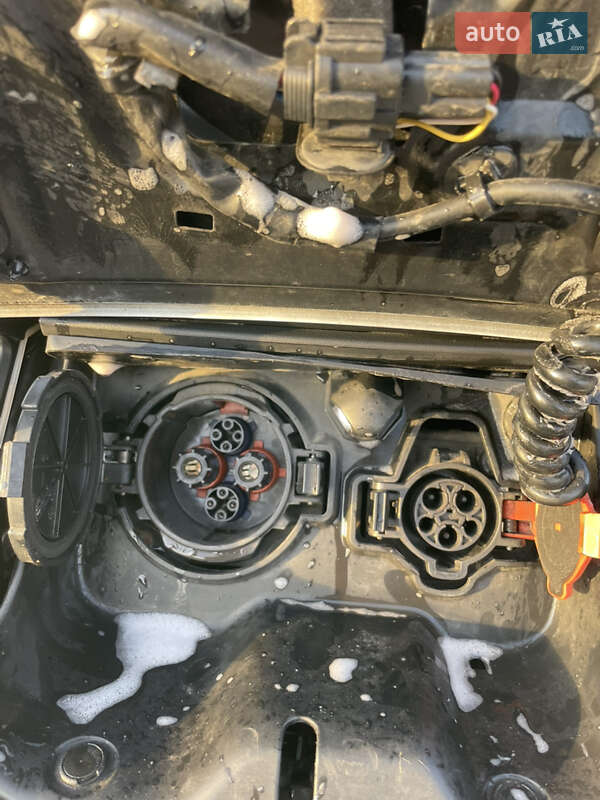 Хэтчбек Nissan Leaf 2014 в Ровно