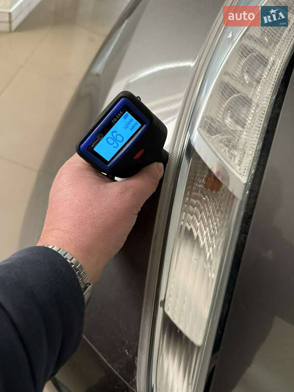 Хэтчбек Nissan Leaf 2014 в Умани