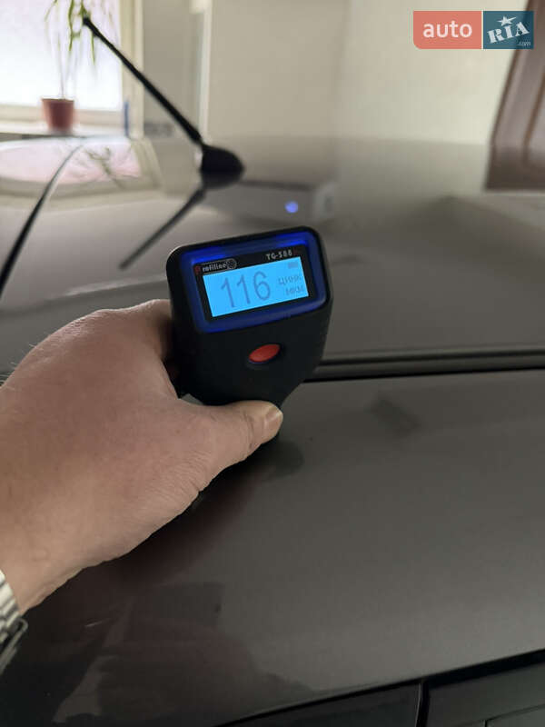 Хэтчбек Nissan Leaf 2014 в Умани