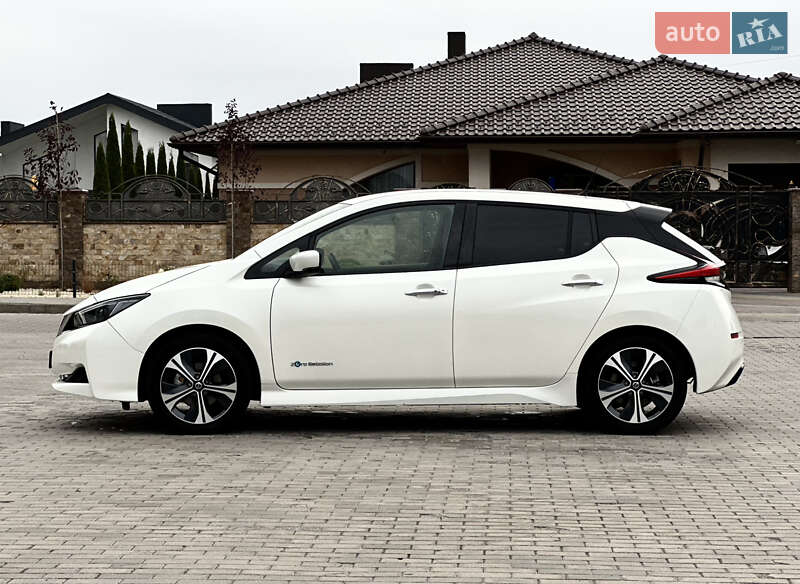 Хэтчбек Nissan Leaf 2019 в Ровно