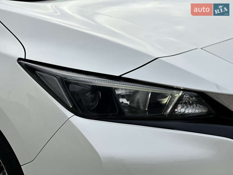 Хэтчбек Nissan Leaf 2019 в Ровно