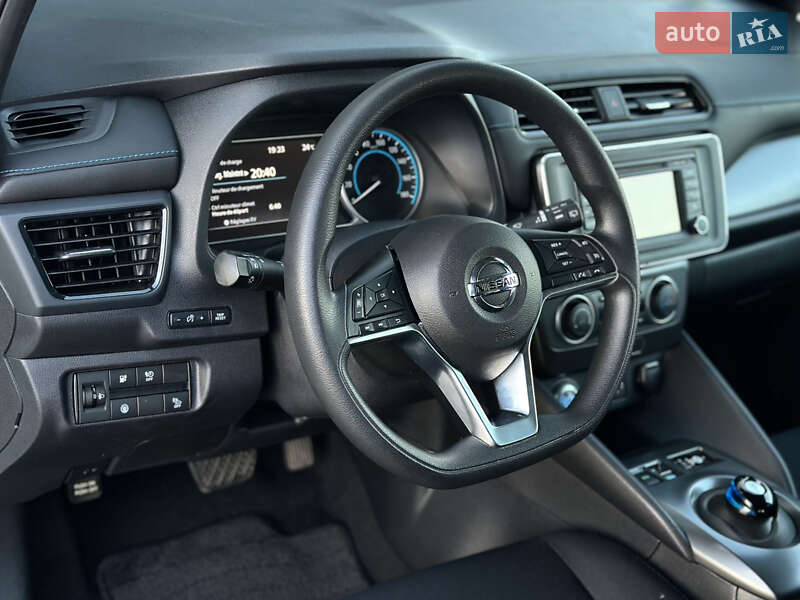 Хэтчбек Nissan Leaf 2019 в Ровно