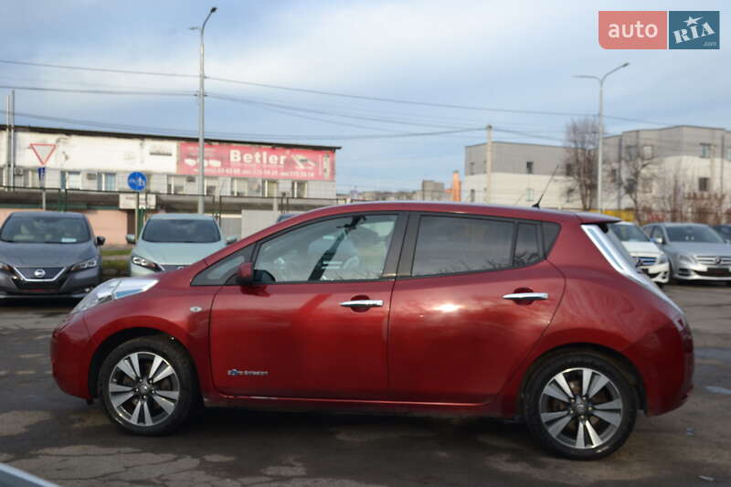 Хэтчбек Nissan Leaf 2016 в Луцке