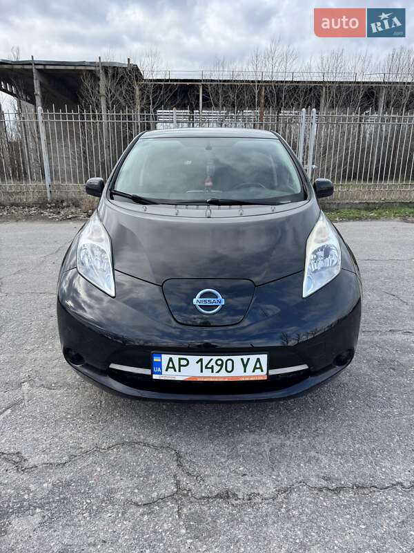 Хэтчбек Nissan Leaf 2014 в Запорожье