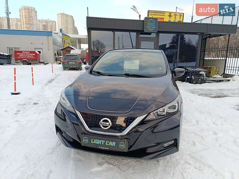 Хэтчбек Nissan Leaf 2018 в Броварах