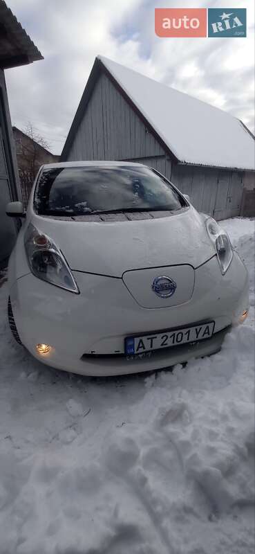 Хетчбек Nissan Leaf 2017 в Надвірній фото 7 Хетчбек Nissan Leaf 2017 в Надвірній