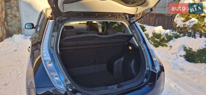 Хэтчбек Nissan Leaf 2014 в Ивано-Франковске