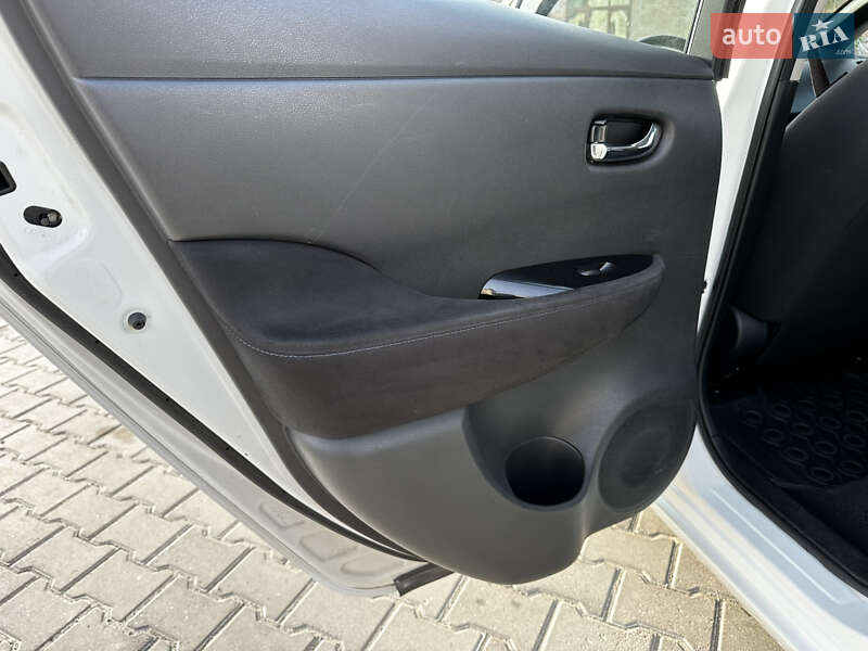 Хэтчбек Nissan Leaf 2013 в Бережанах