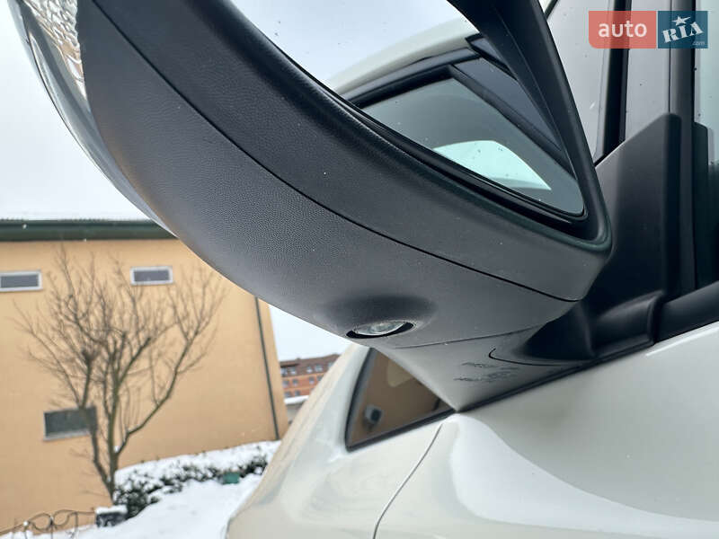 Хэтчбек Nissan Leaf 2018 в Владимире