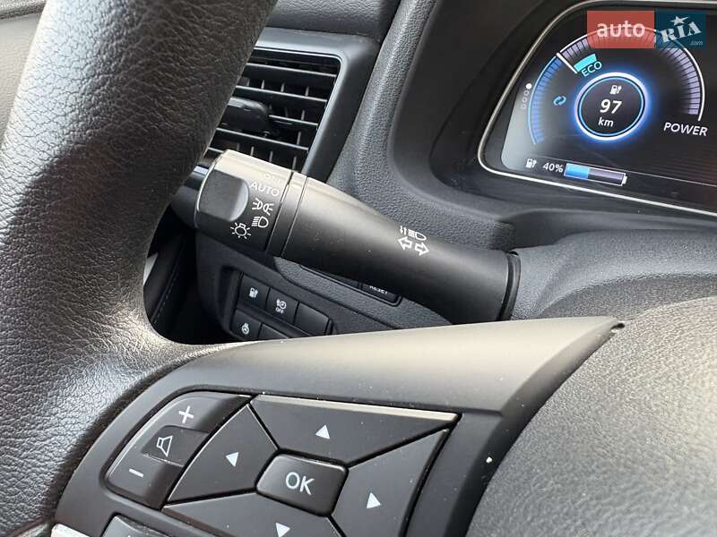 Хэтчбек Nissan Leaf 2018 в Киеве