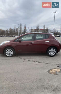 Хэтчбек Nissan Leaf 2017 в Днепре
