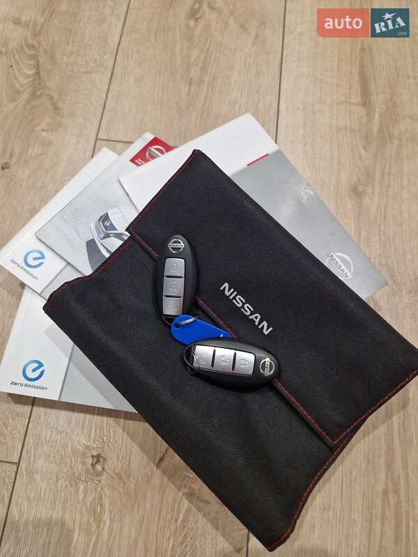 Хэтчбек Nissan Leaf 2019 в Черновцах