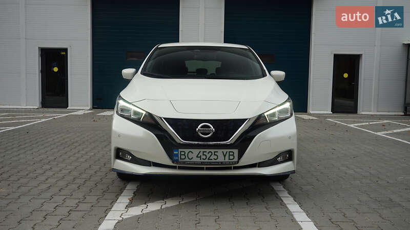 Хэтчбек Nissan Leaf 2019 в Львове