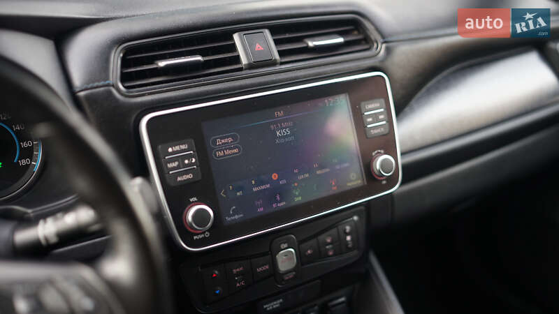 Хэтчбек Nissan Leaf 2019 в Львове