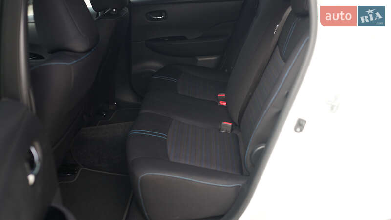 Хэтчбек Nissan Leaf 2019 в Львове