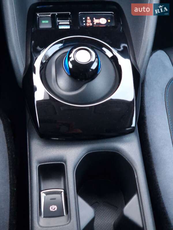 Хэтчбек Nissan Leaf 2019 в Черновцах