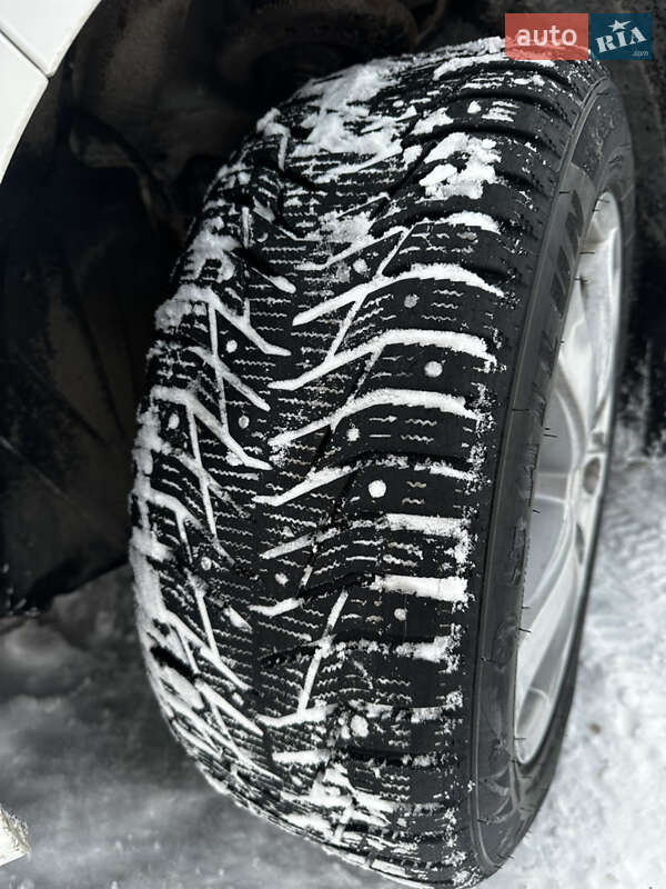 Хэтчбек Nissan Leaf 2013 в Бережанах